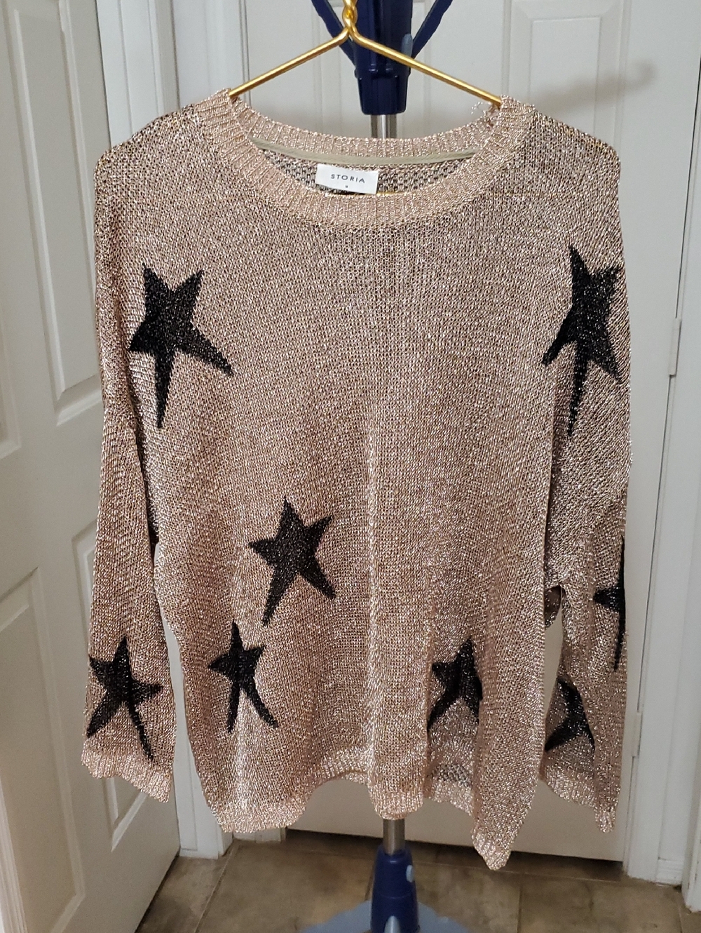 Storia Rose Gold Metallic Star Knit Pullover